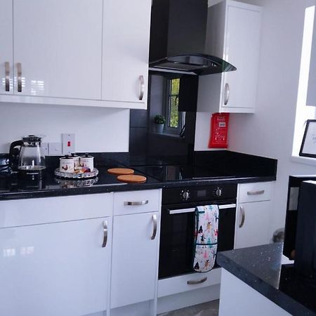 Luxury 1 Bed Close To Town Centre With Free Parking เซาเทนด์ ออน ซี ภายนอก รูปภาพ