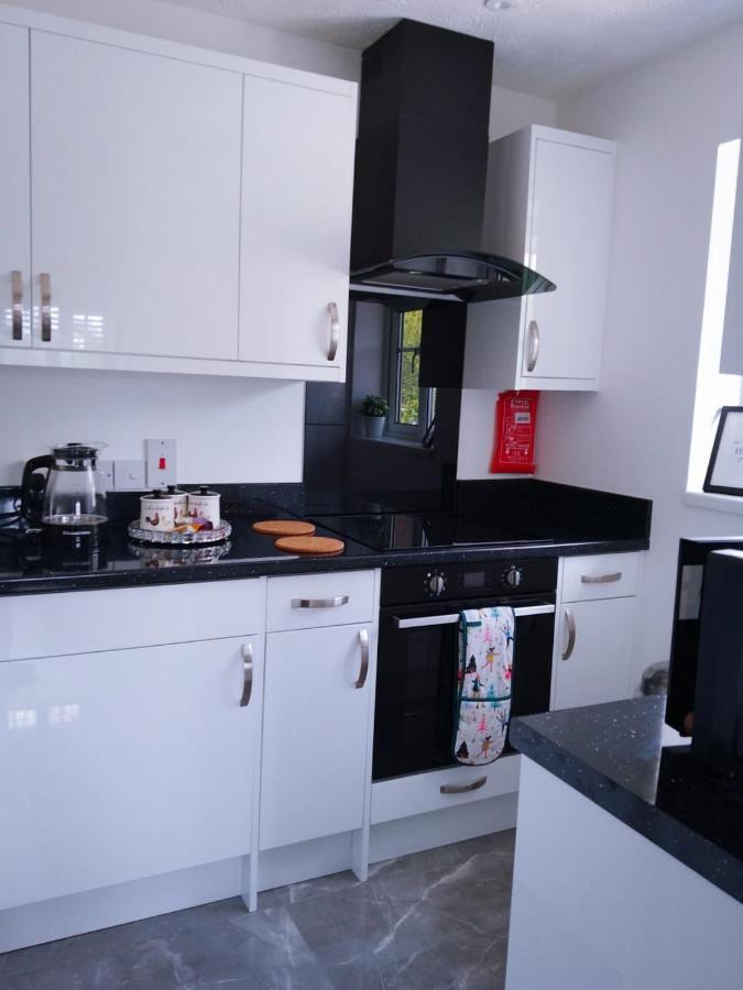 Luxury 1 Bed Close To Town Centre With Free Parking เซาเทนด์ ออน ซี ภายนอก รูปภาพ